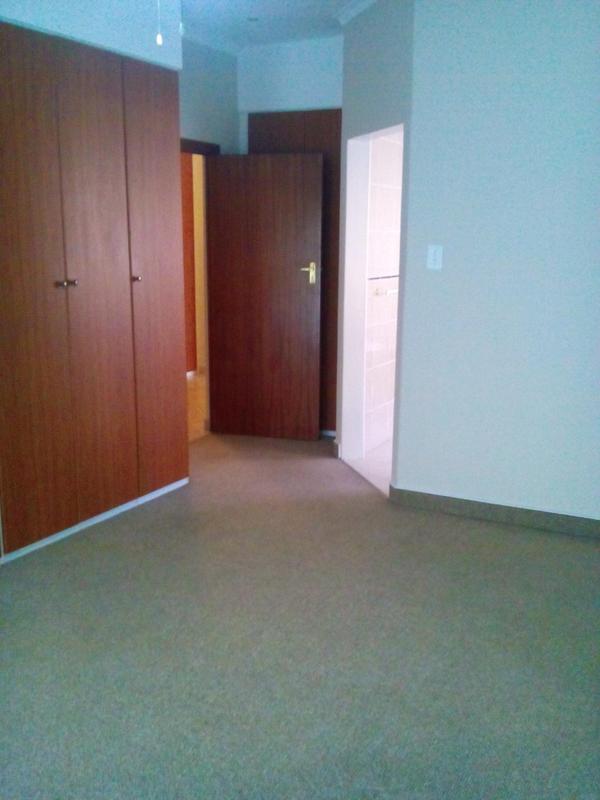 To Let 3 Bedroom Property for Rent in Vaalpark Free State